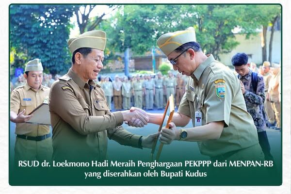 RSUD dr. Loekmono Hadi mendapatkan penghargaan Pemantauan Evaluasi Kinerja Penyelenggaraan Pelayanan Publik (PEKPPP)